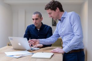wat doet een scrum master in de scrum review